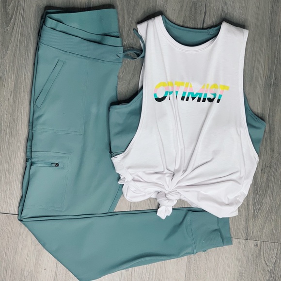 Skinny Cargo Legging - Picture 3 of 4